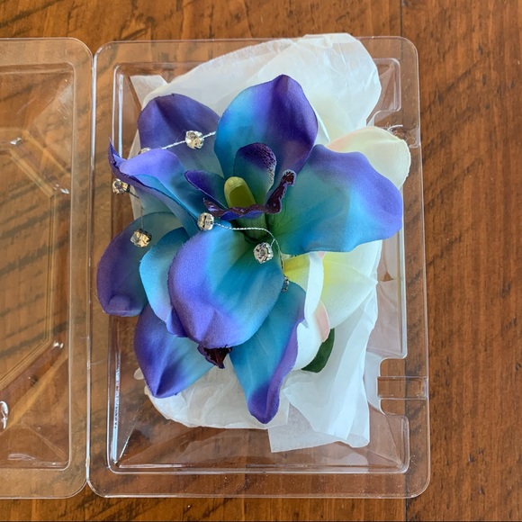 Bridal Hair Clip Maui Blue Orchid Plumeria main image 5